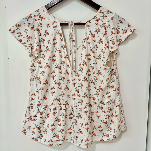 Abercrombie & Fitch| White Sweet Peach Pattern Peplum Cap Sleeve Blouse Sz S - Picture 2 of 4